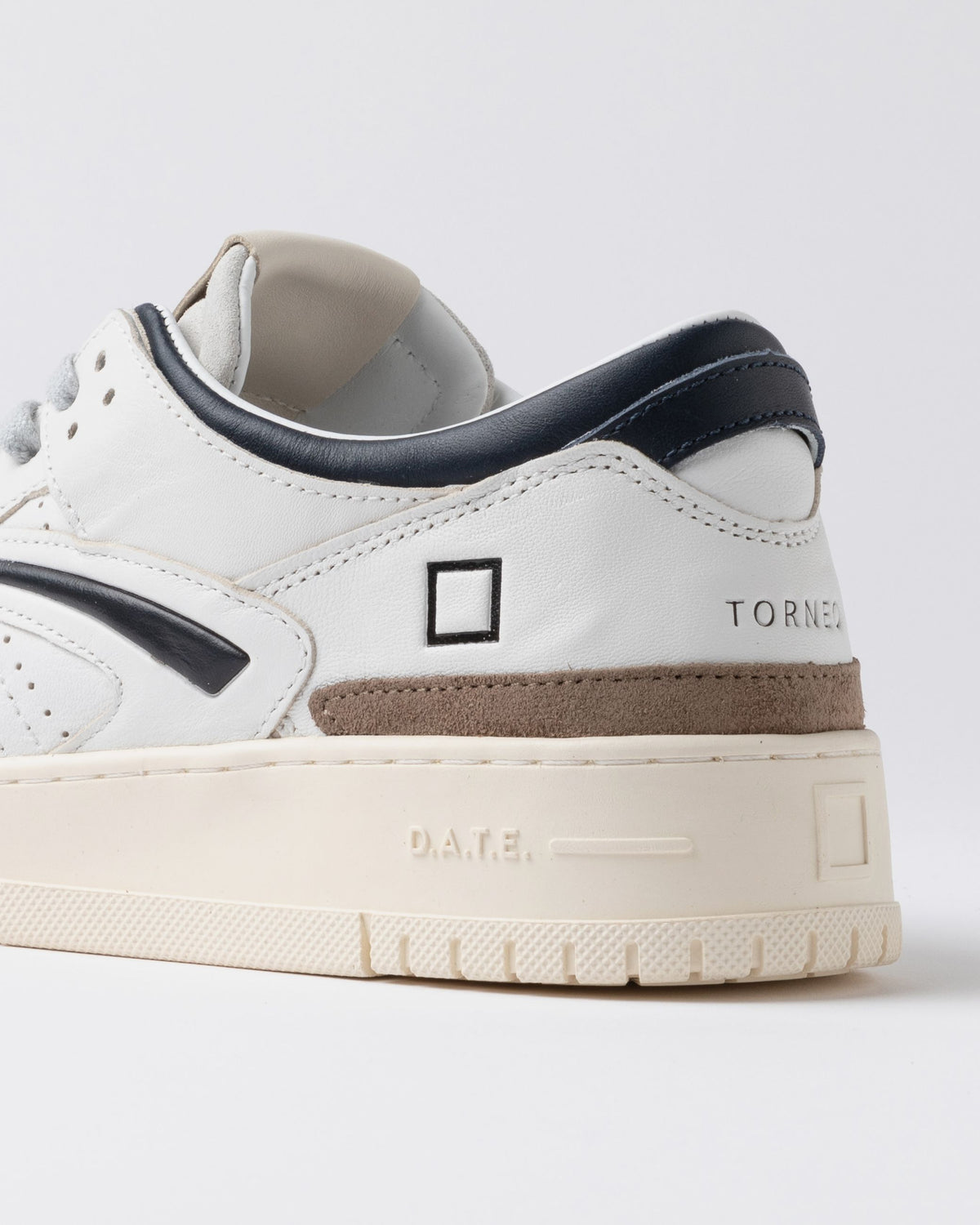 D.A.T.E. Torneo colored White Blue