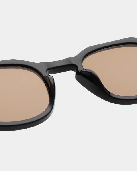 A. KJÆRBEDE Zan Black Sunglasses