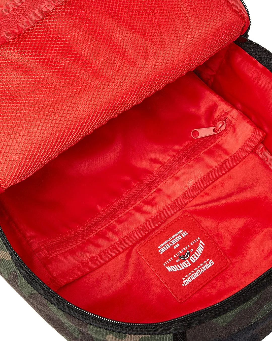 Sprayground Zaino Shark Central Camo Dlxs