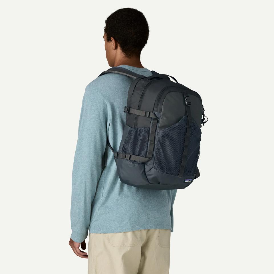 Patagonia Refugio Daypack 30L Smolder Blue