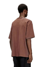 T-shirt con stampa distressed floccata
