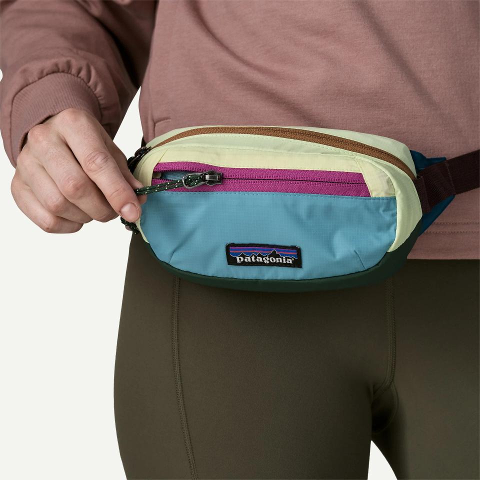 Patagonia Terravia Mini Hip Pack 1L Patchwork: Snowmelt Blue