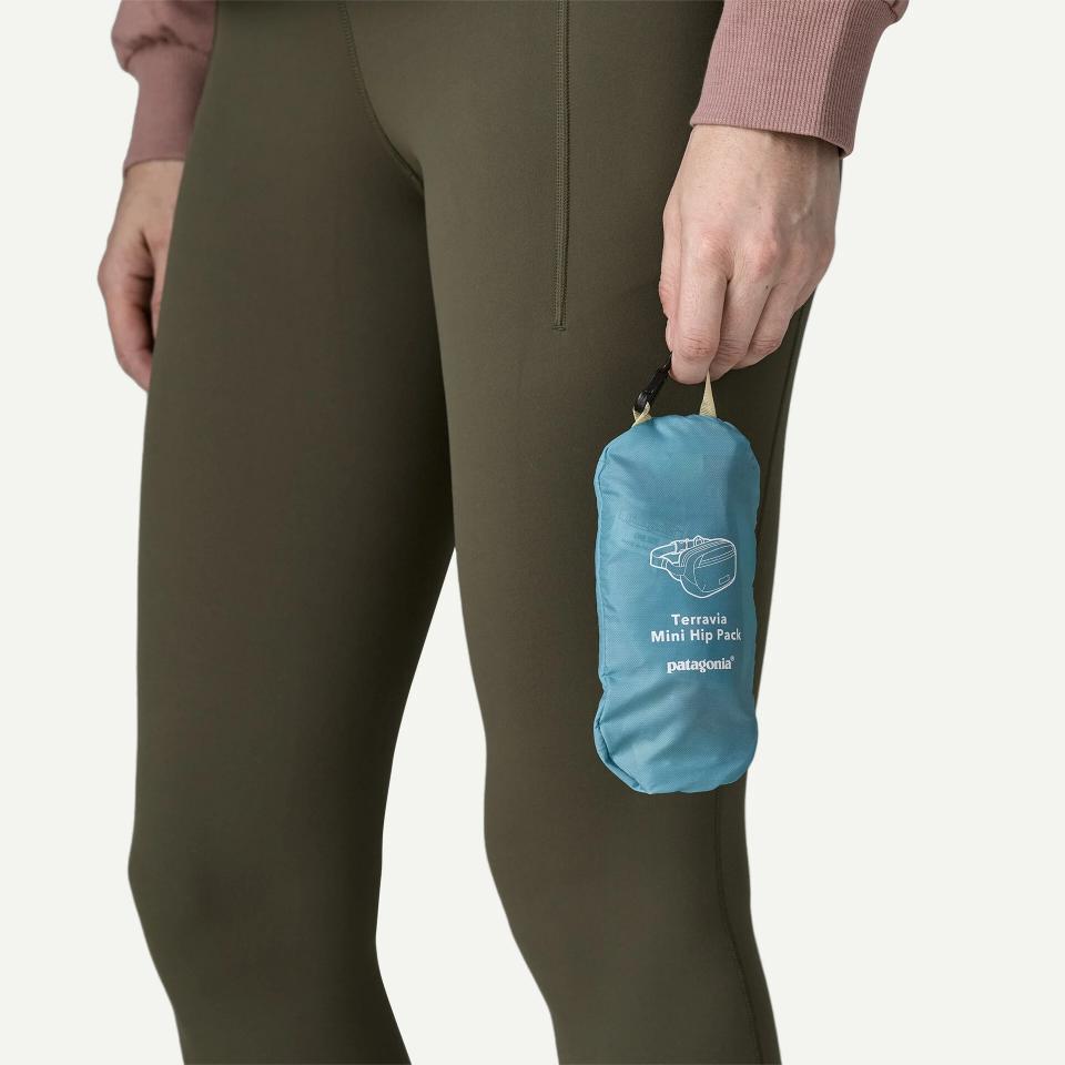 Patagonia Terravia Mini Hip Pack 1L Patchwork: Snowmelt Blue