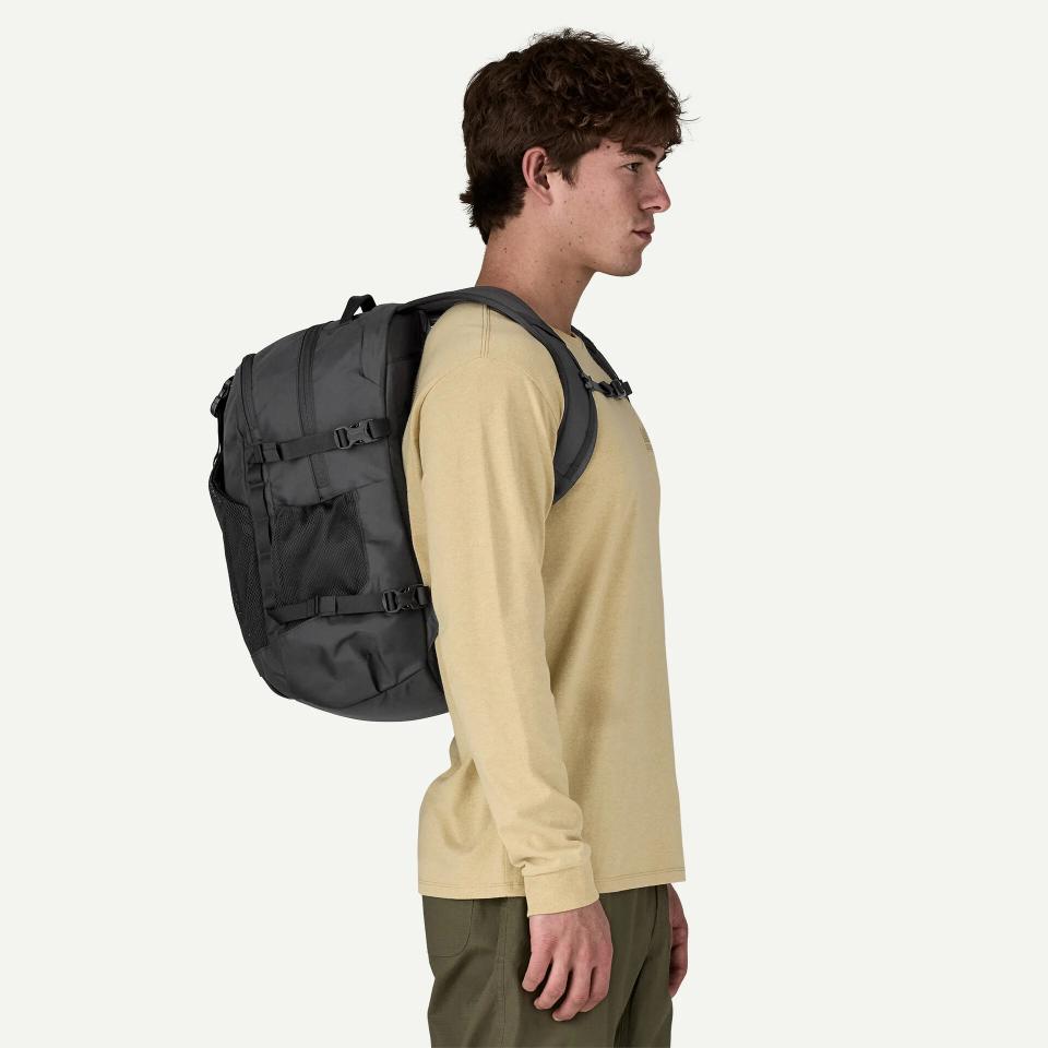 Patagonia Refugio Daypack 30L Black