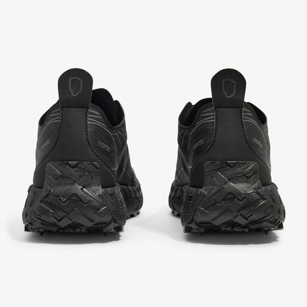 Norda 001A M Stealth Black