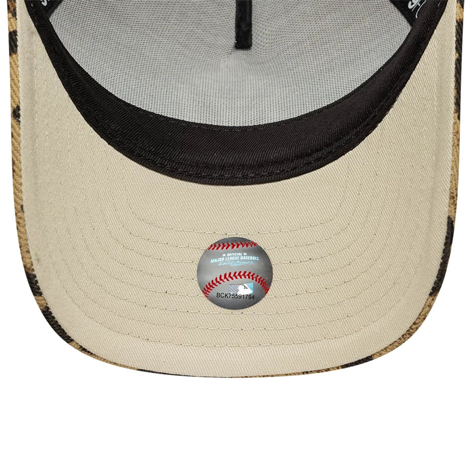 New Era 9FORTY M-Crown A-Frame Trucker Yankees MLB Leopard
