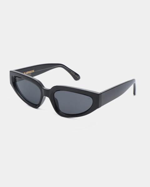 A. KJÆRBEDE Ella Black Sunglasses