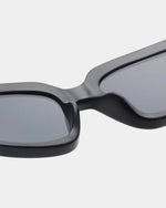 A. KJÆRBEDE Ella Black Sunglasses
