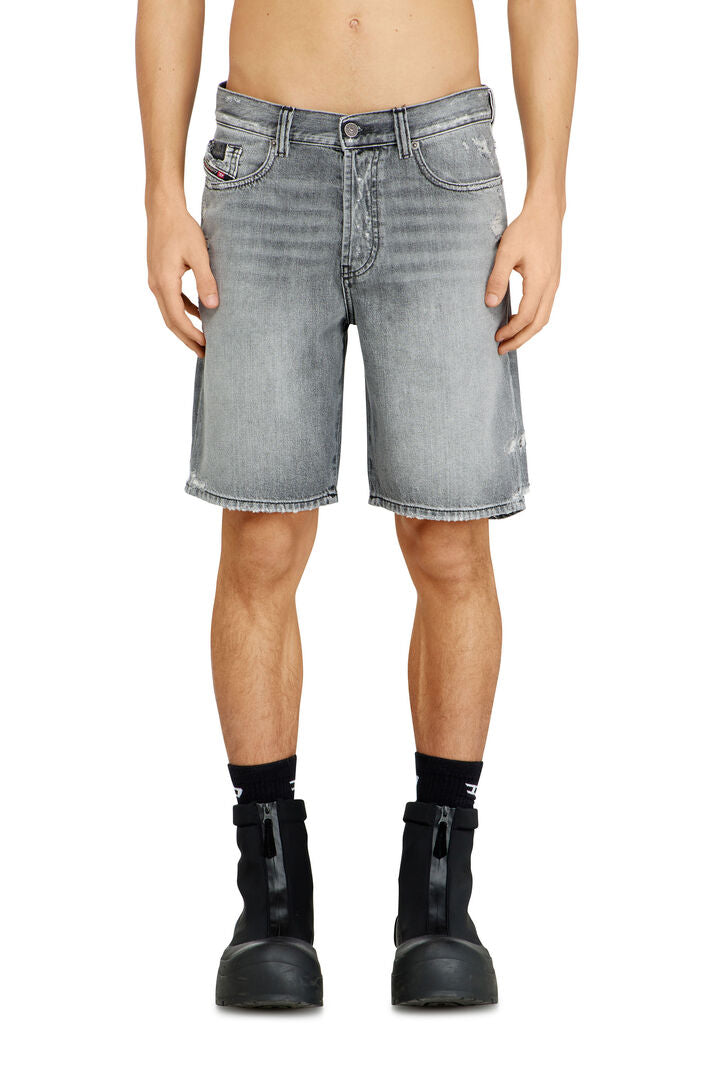 Diesel Shorts in Denim Regular-Short