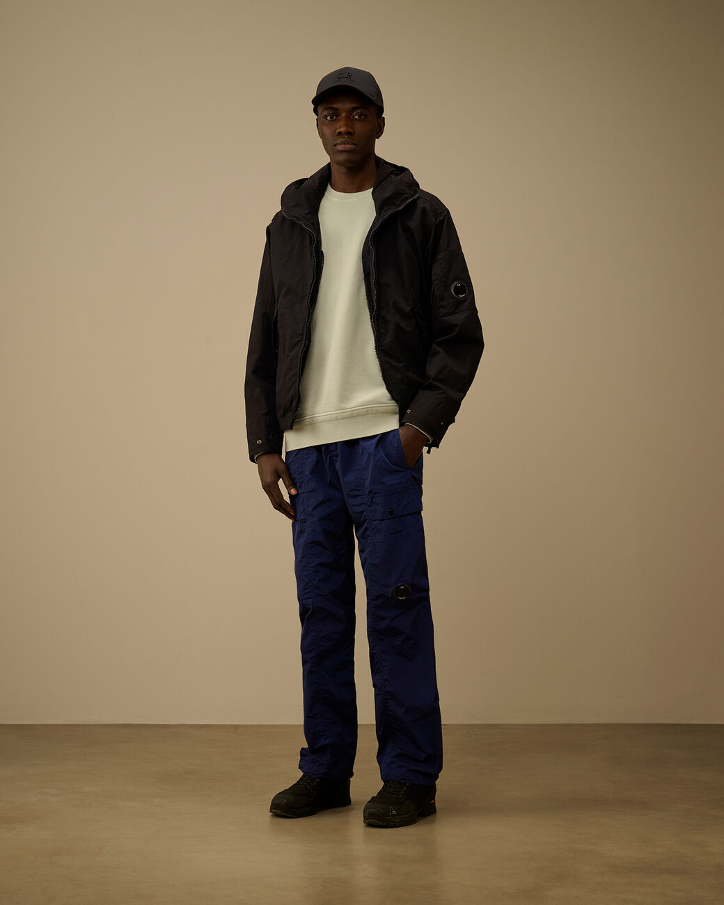 Cp Company Cotton Diagonal Fleece Resist Dyed Crewneck Lens Sweatshirt