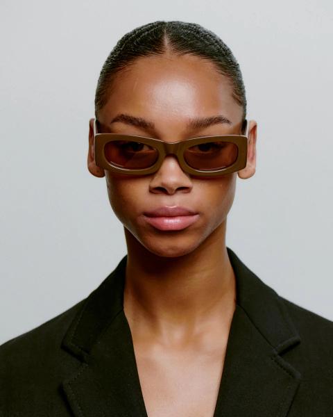 A. KJÆRBEDE Frida Chocolate Sunglasses