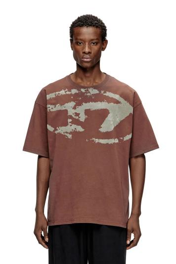 T-shirt con stampa distressed floccata