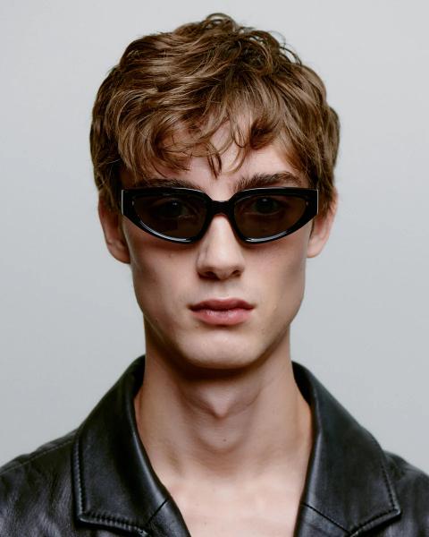 A. KJÆRBEDE Ella Black Sunglasses